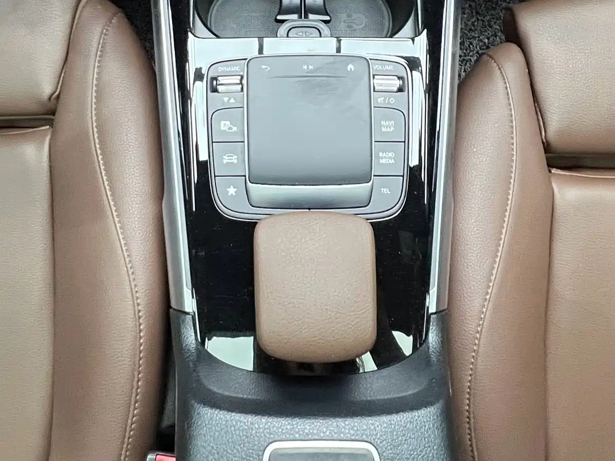 Mercedes-Benz GLB, миниатюра 16