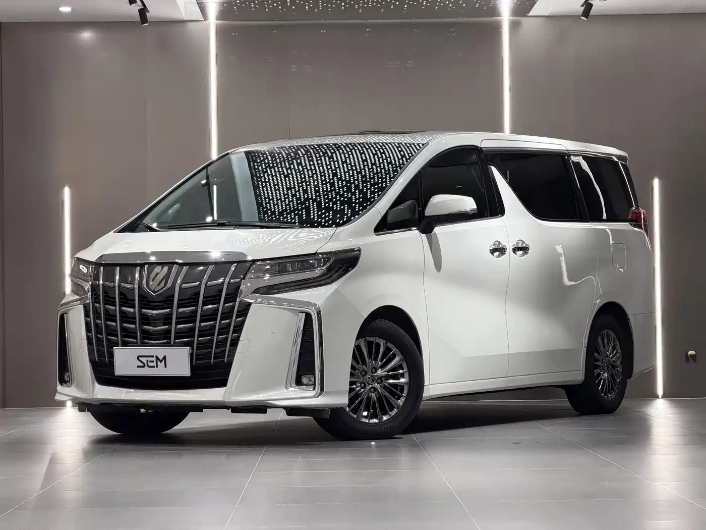 Toyota Vellfire 2021 Crown Hybrid 2.5L HV Luxury Edition