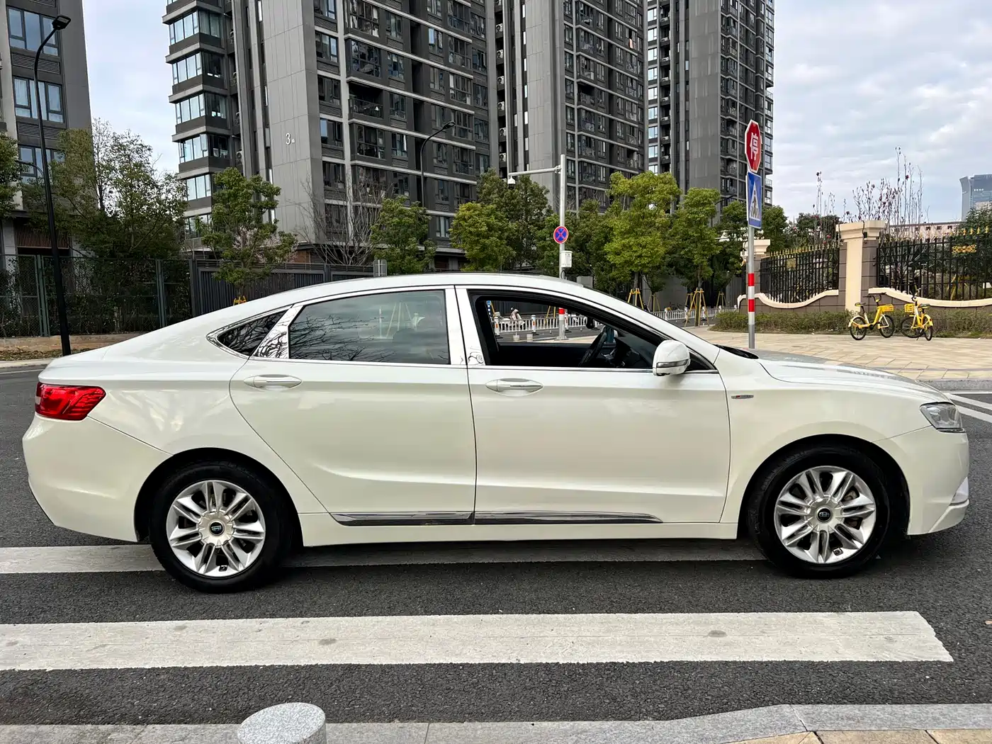 Geely Borui 2015 2015 2.4L Comfort