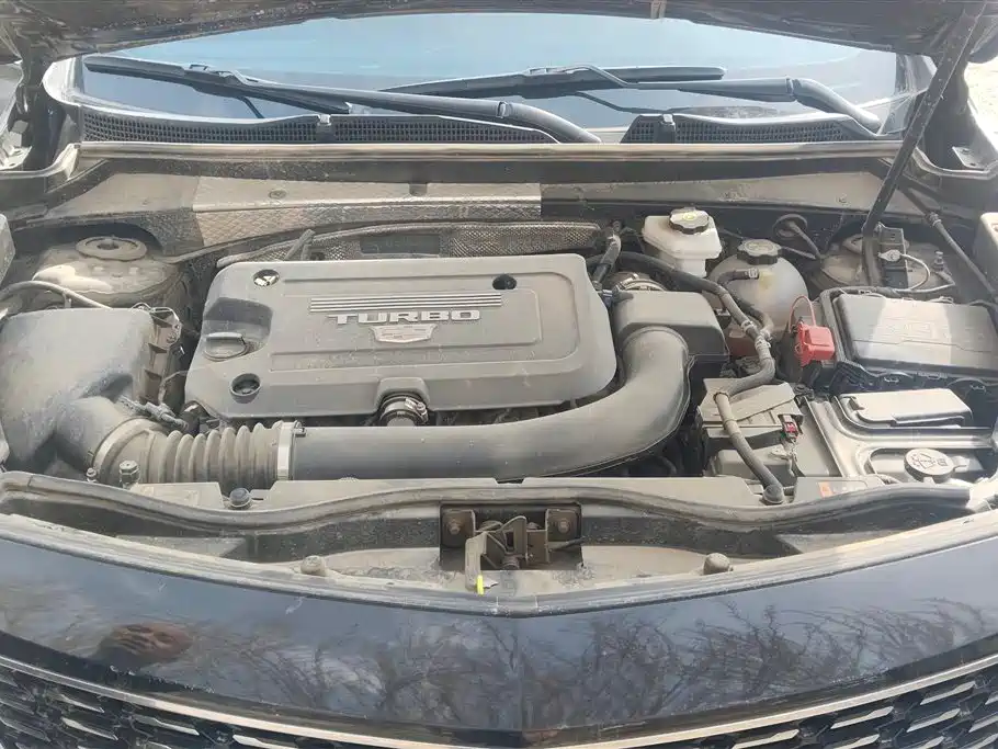 Cadillac XT4 2022 28T FWD Luxury фото 10