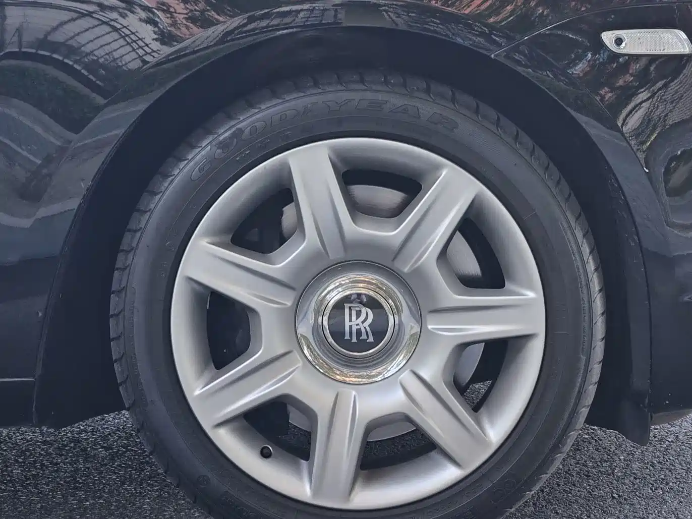 Rolls-Royce Ghost 2014 2014 6.6T Extended Edition