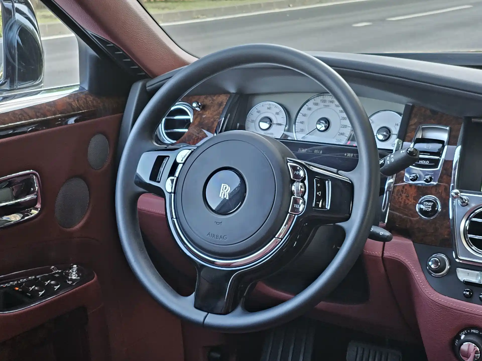 Фото 9 - Rolls-Royce Ghost