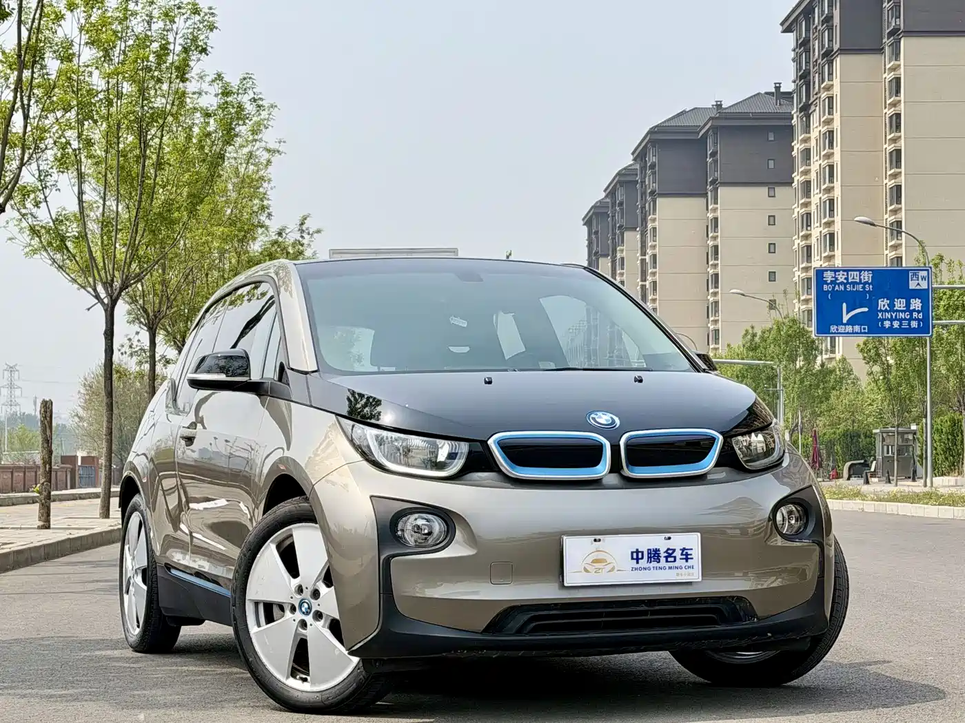 BMW I3