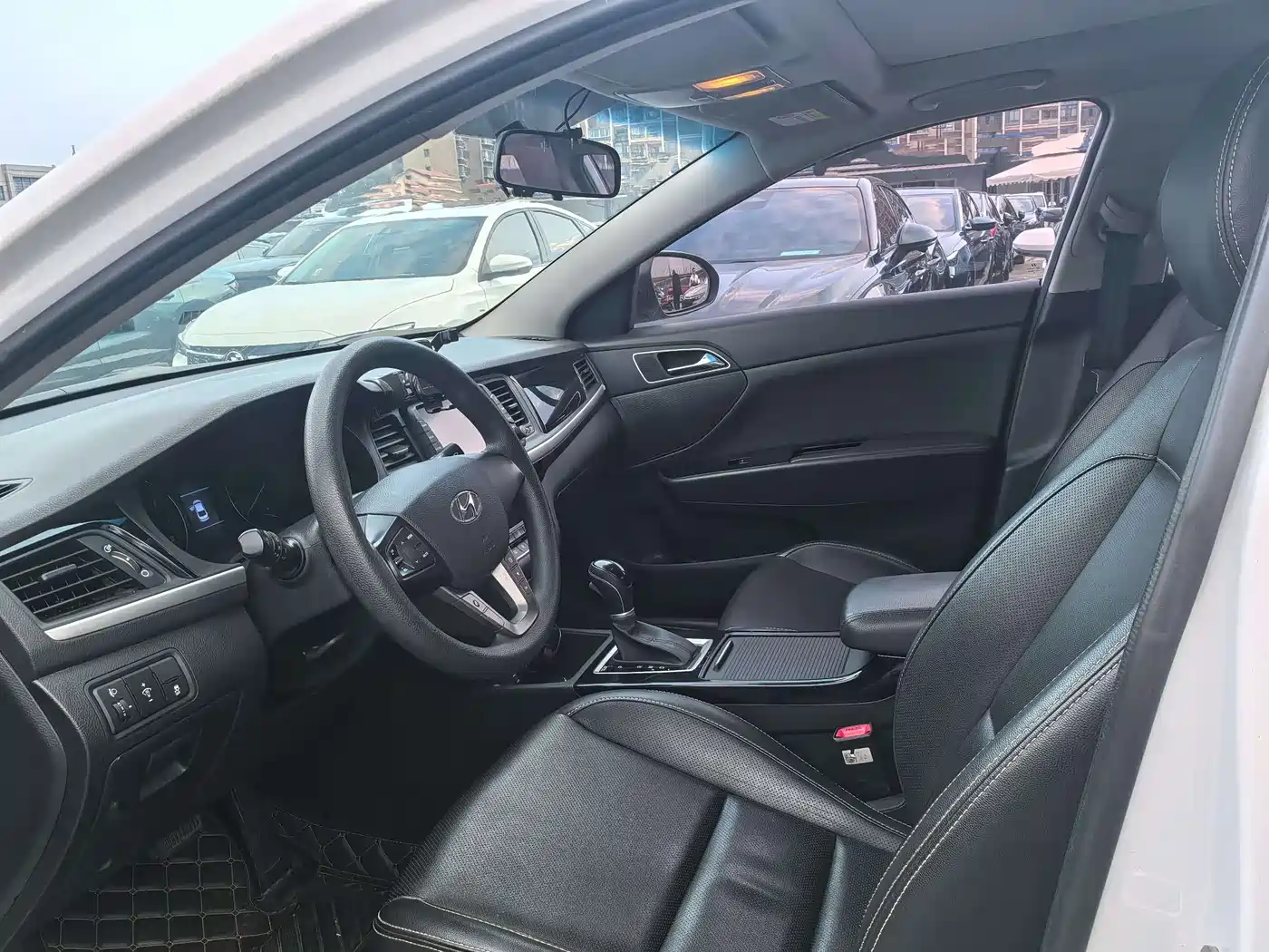 HYUNDAI NAME PICTURE