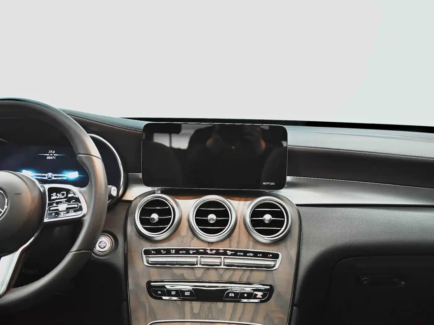 Mercedes-Benz GLC 2020 Facelift GLC 260 L 4MATIC Luxury фото 28