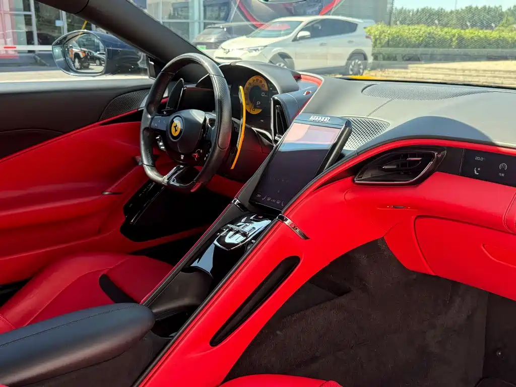 Ferrari Roma 2021 2020 3.9T V8