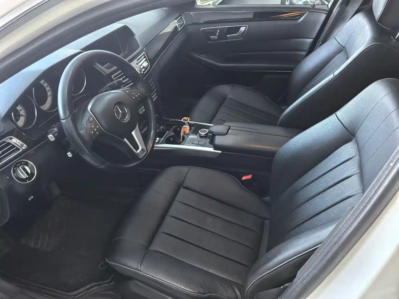 Mercedes-Benz E-Class 2015 Facelift E 200 L фото 8