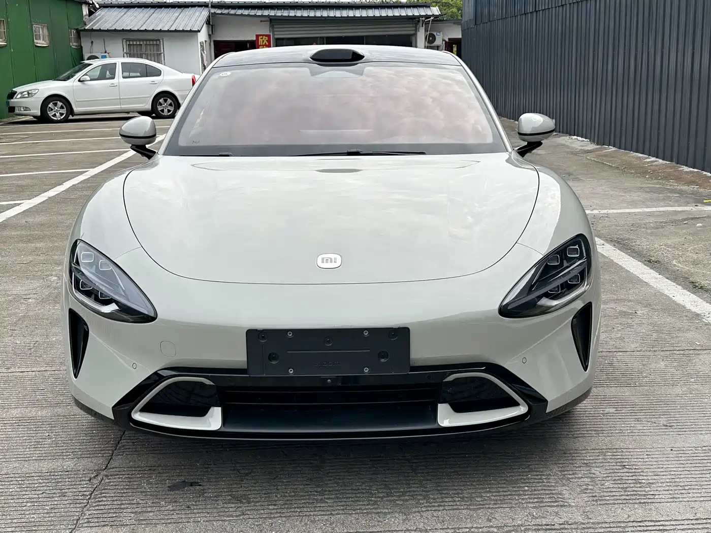 XIAOMI CAR XIAOMI SU7