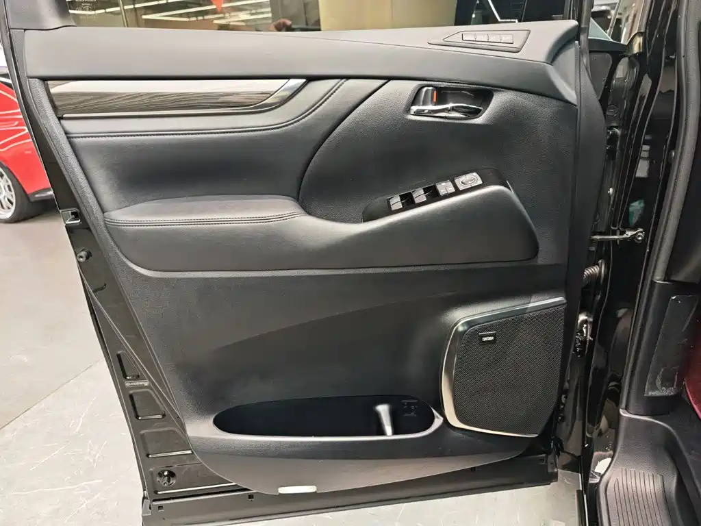 Lexus LM 2021 2020 300h 4-Seat Imperial Edition