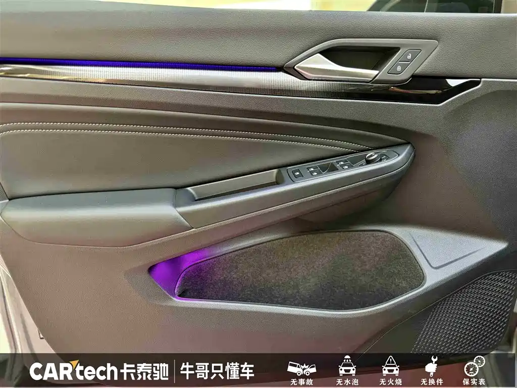Volkswagen Golf 2023 Model 280TSI DSG R-Line фото 14