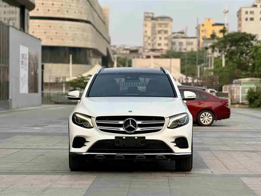 Mercedes-Benz GLC 2017 GLC 260 4MATIC Luxury фото 2