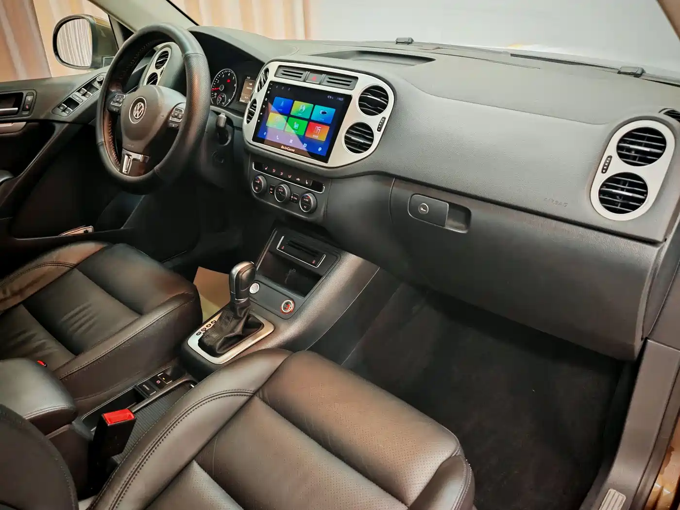 Volkswagen Tiguan 2015 1.8TSI Automatic 2WD Highline фото 21