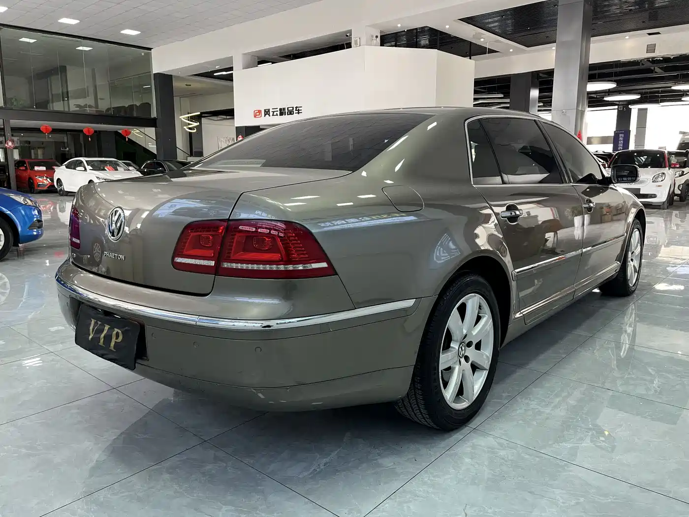 Volkswagen Phaeton 2012 3.0L Executive фото 6