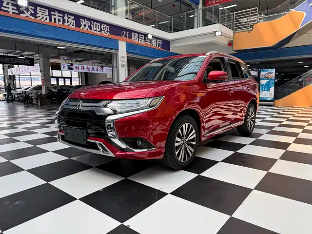 MITSUBISHI OUTLANDER