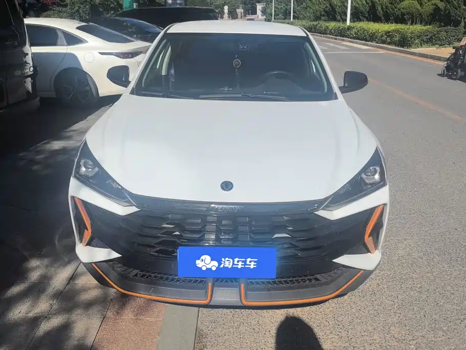 2025 Dongfeng Aeolus Yixuan