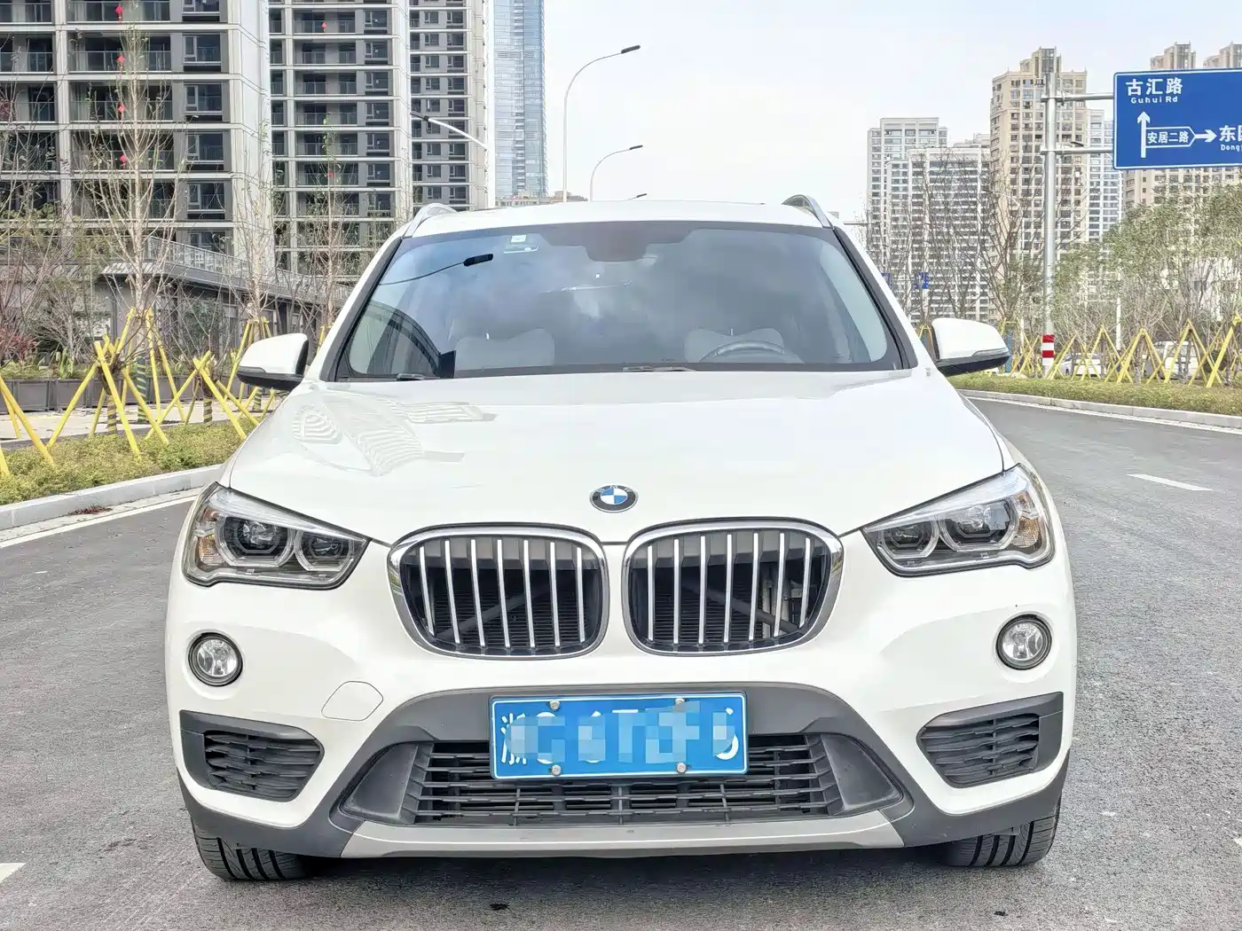 BMW X1 2019 sDrive20Li Leading Model фото 2
