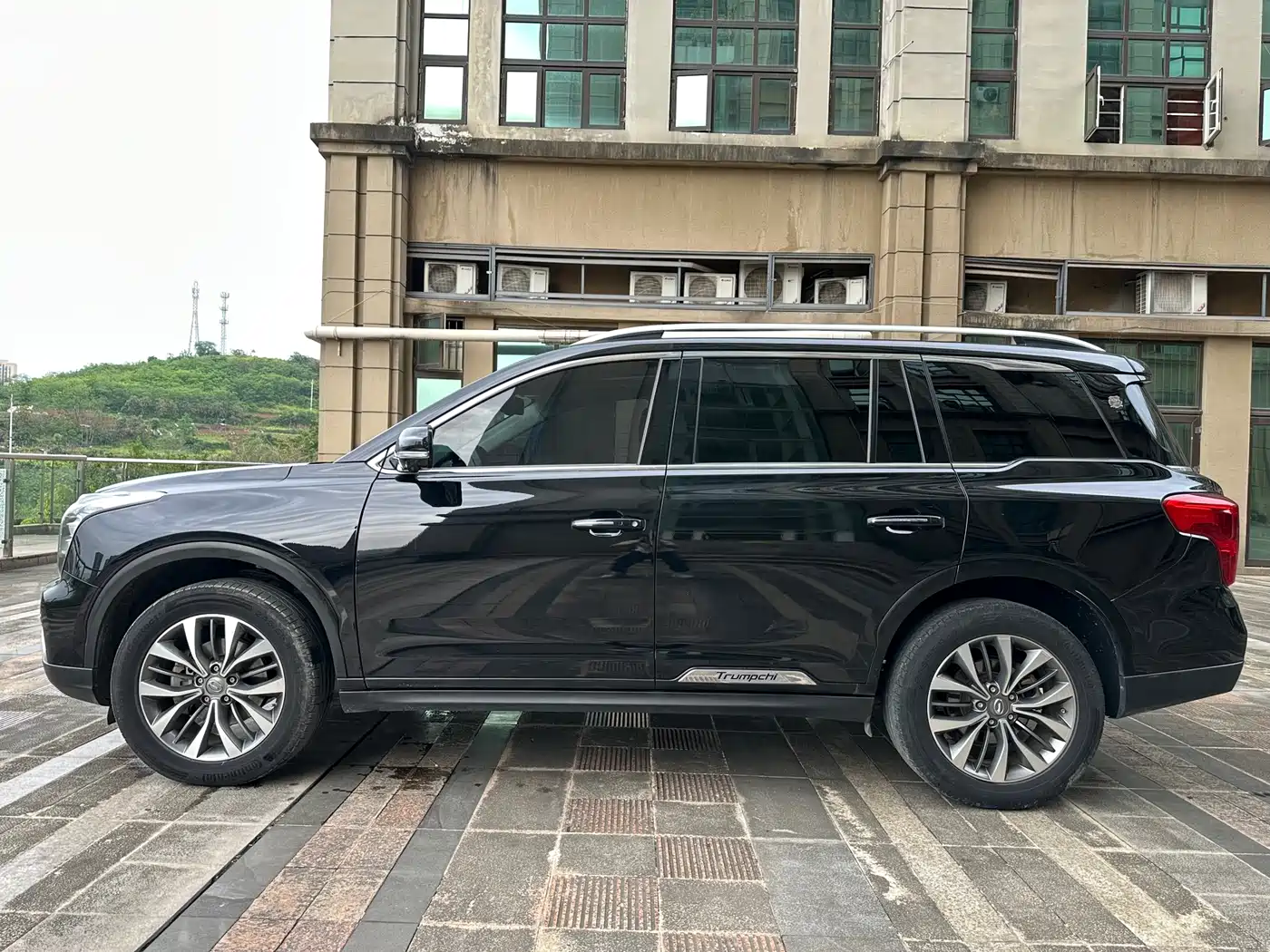 GAC Trumpchi Trumpchi GS8 2017 320T 2WD Premium (7-seater) фото 3