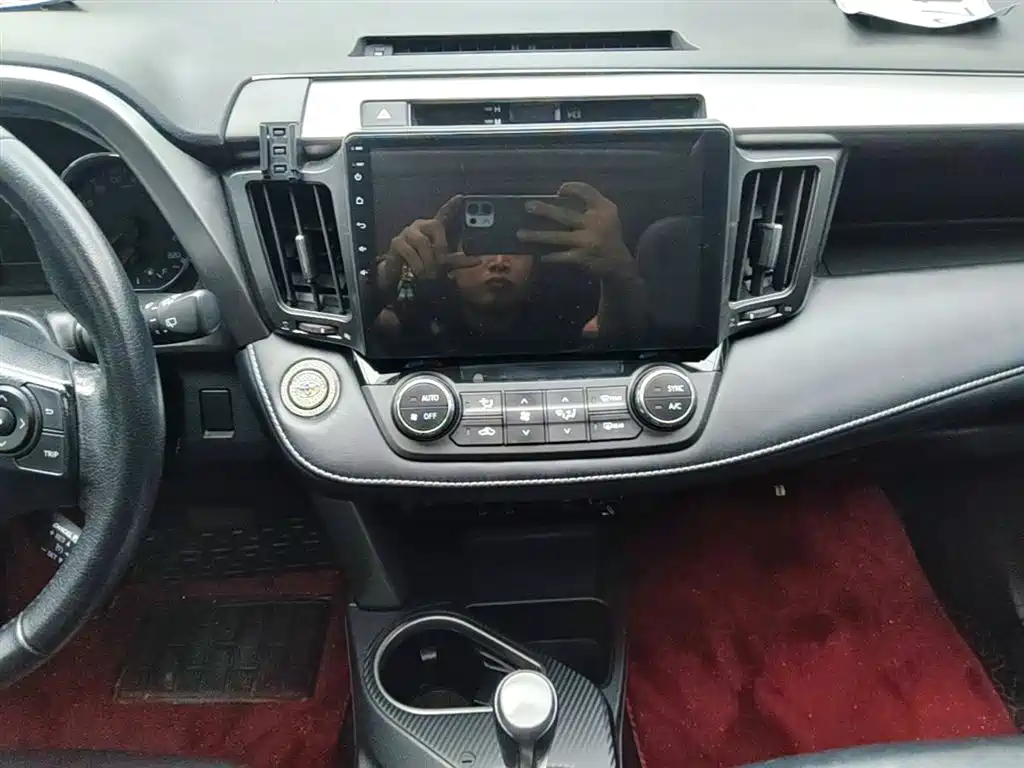Toyota RAV4 Rongfang 2016 2.0L CVT 2WD Smart (China V) фото 13