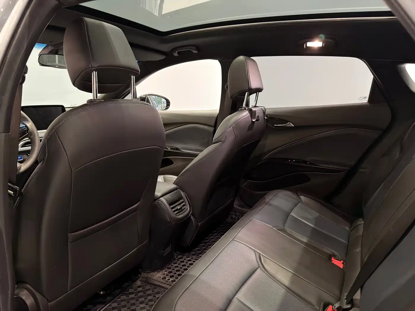 BUICK SLIGHTLY BLUE 6