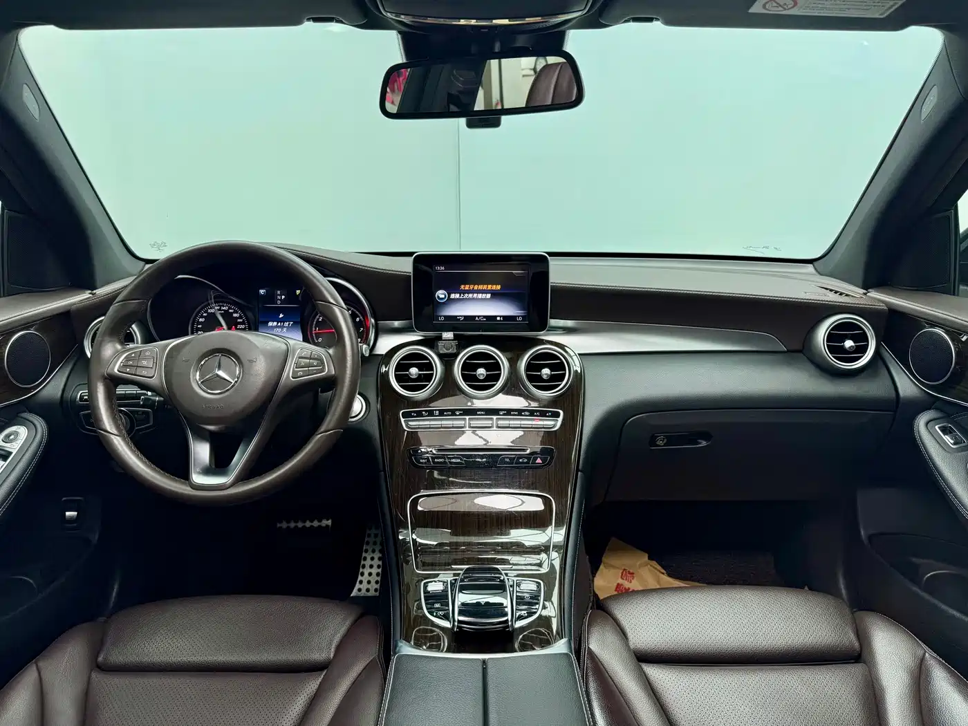 Mercedes-Benz GLC 2016 GLC 260 4MATIC Luxury фото 18
