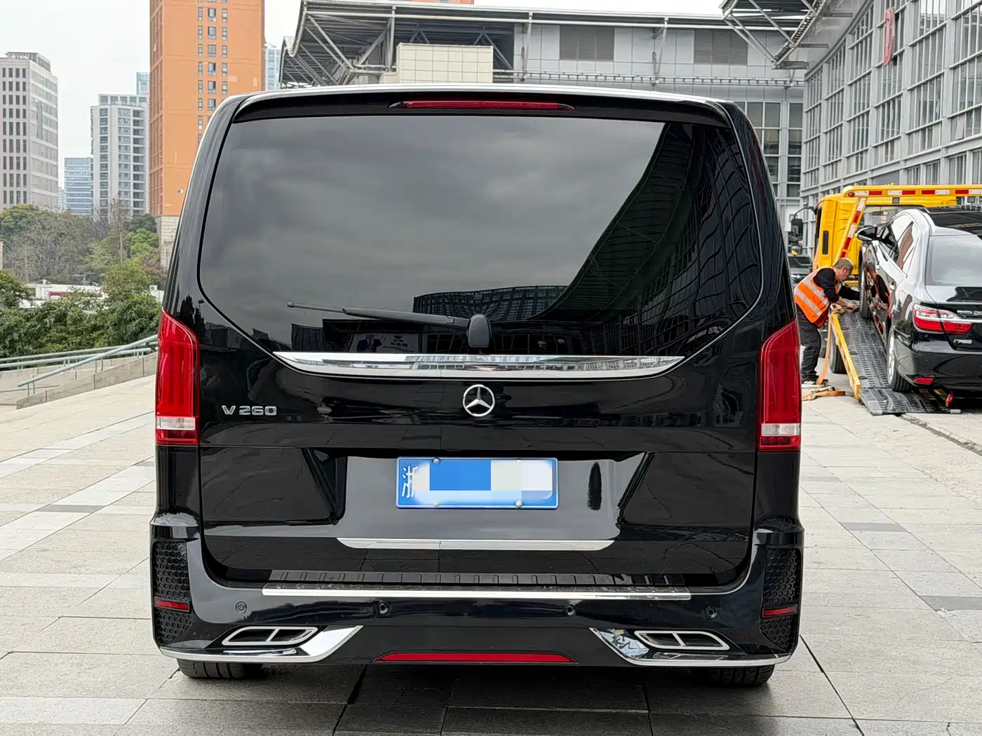 MERCEDES-BENZ V CLASS