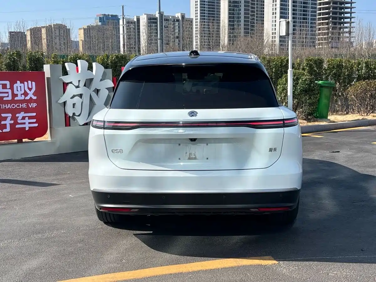 NIO NIO ES8
