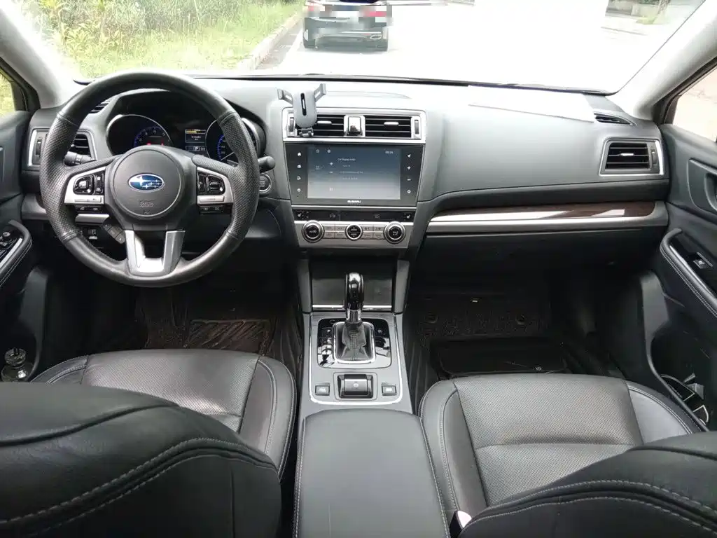 Фото 13 - Subaru Outback