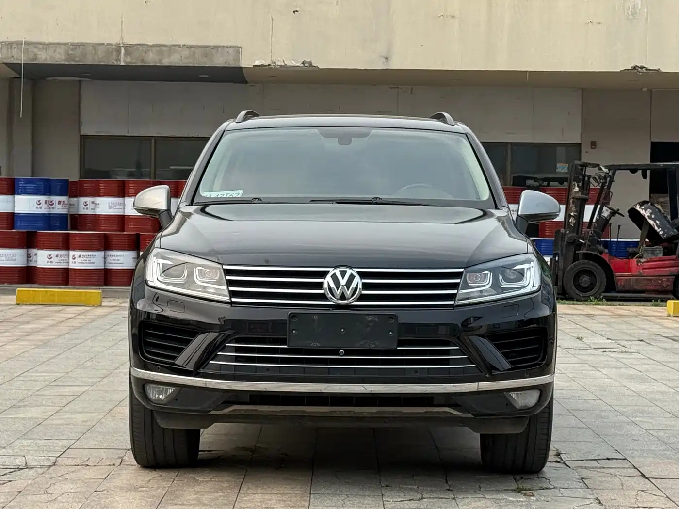 VOLKSWAGEN TOUAREG
