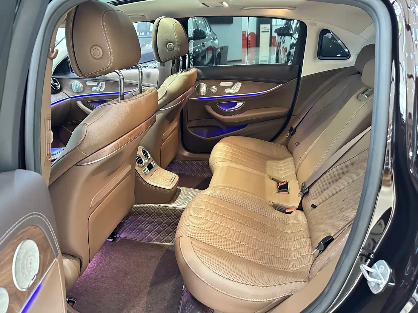 MERCEDES-BENZ E CLASS