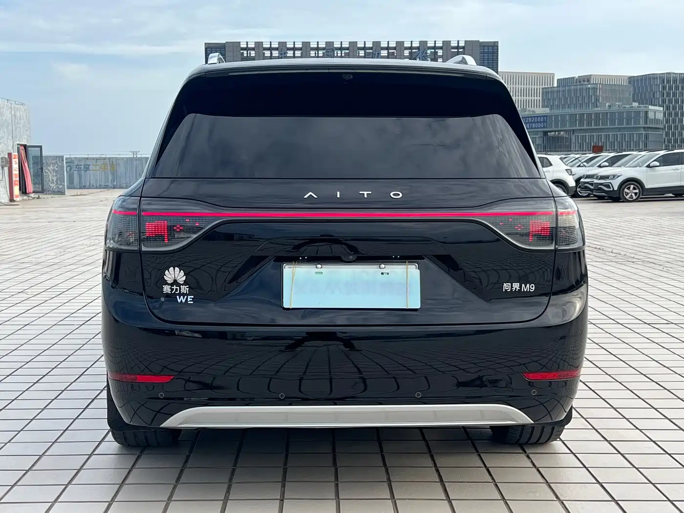 AITO Wenjie AITO M9 2024 Range Extender Max Edition 42kWh 6-seater фото 5