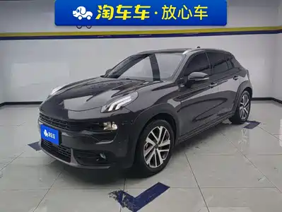 Lynk & Co 02