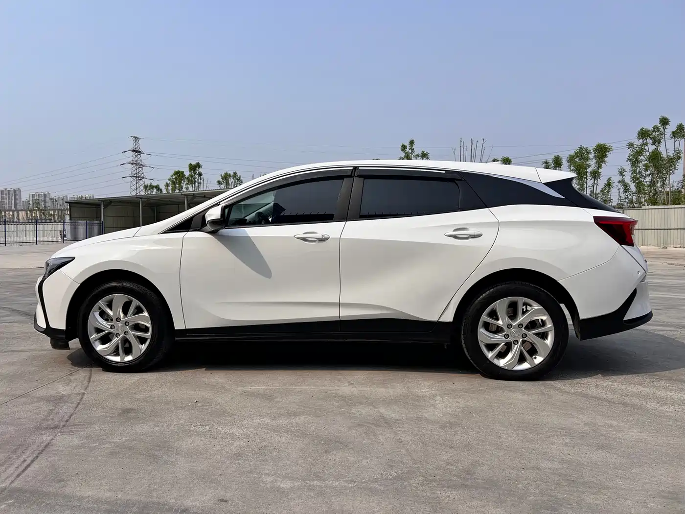 BUICK SLIGHTLY BLUE 6