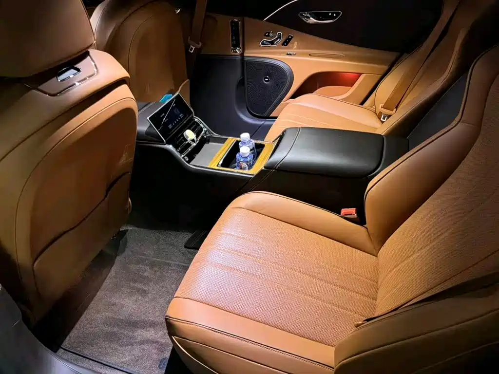 BENTLEY FLYING SPUR PLUG IN HYBRID