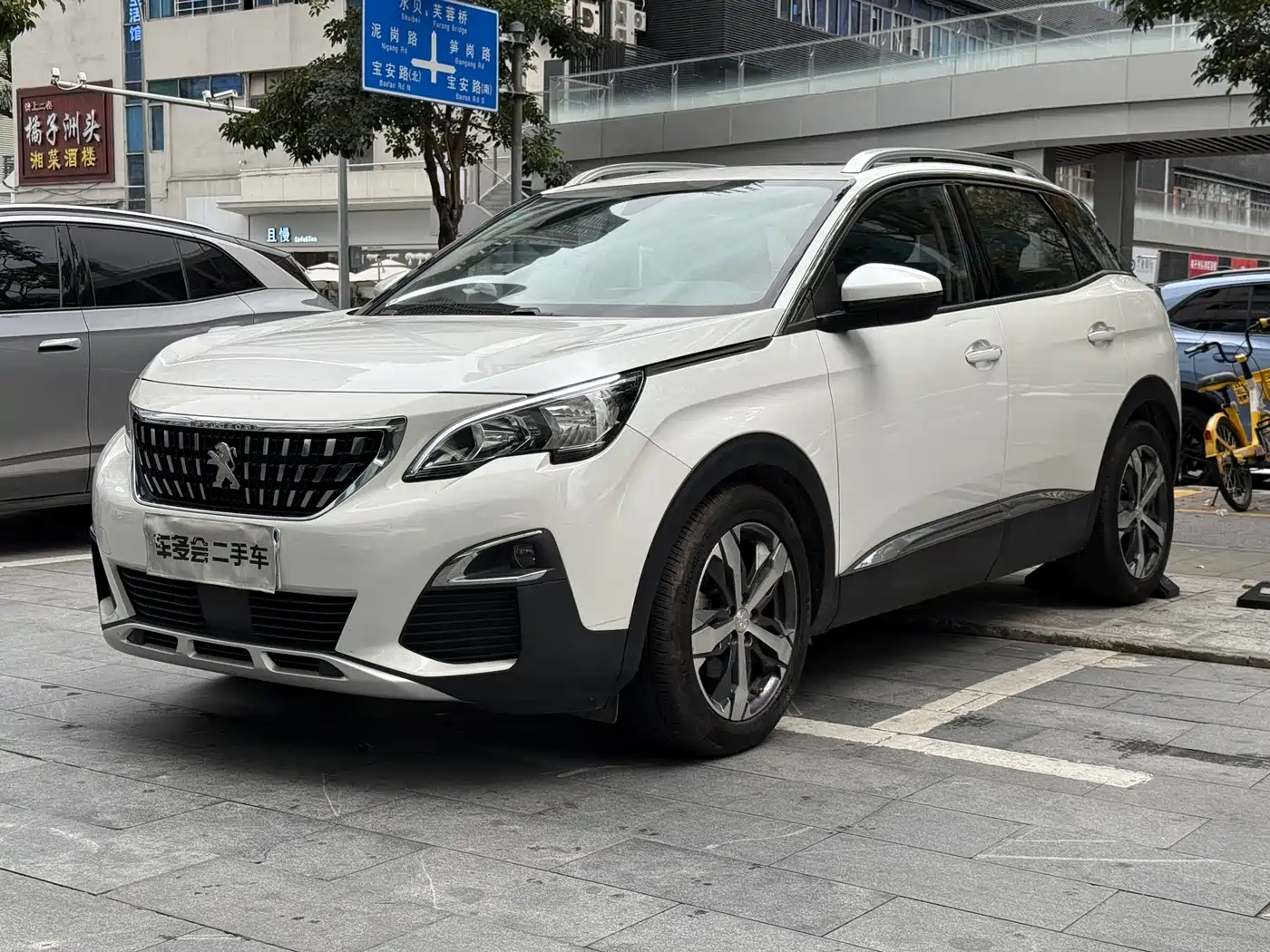 PEUGEOT 4008