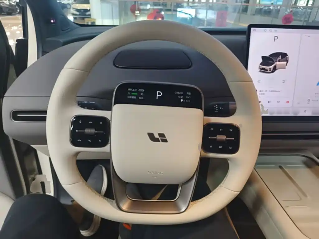 Li Auto i6 2025 2025 2WD Base Model