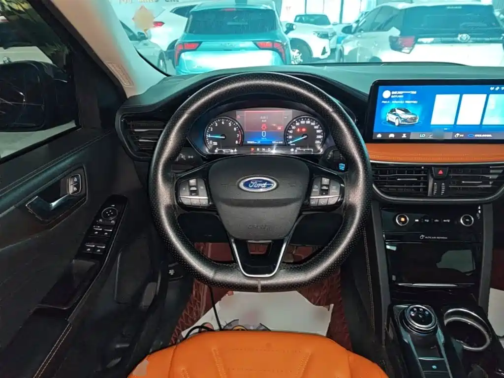 Ford Escape 2021 2020 EcoBoost 245 2WD Premium Edition