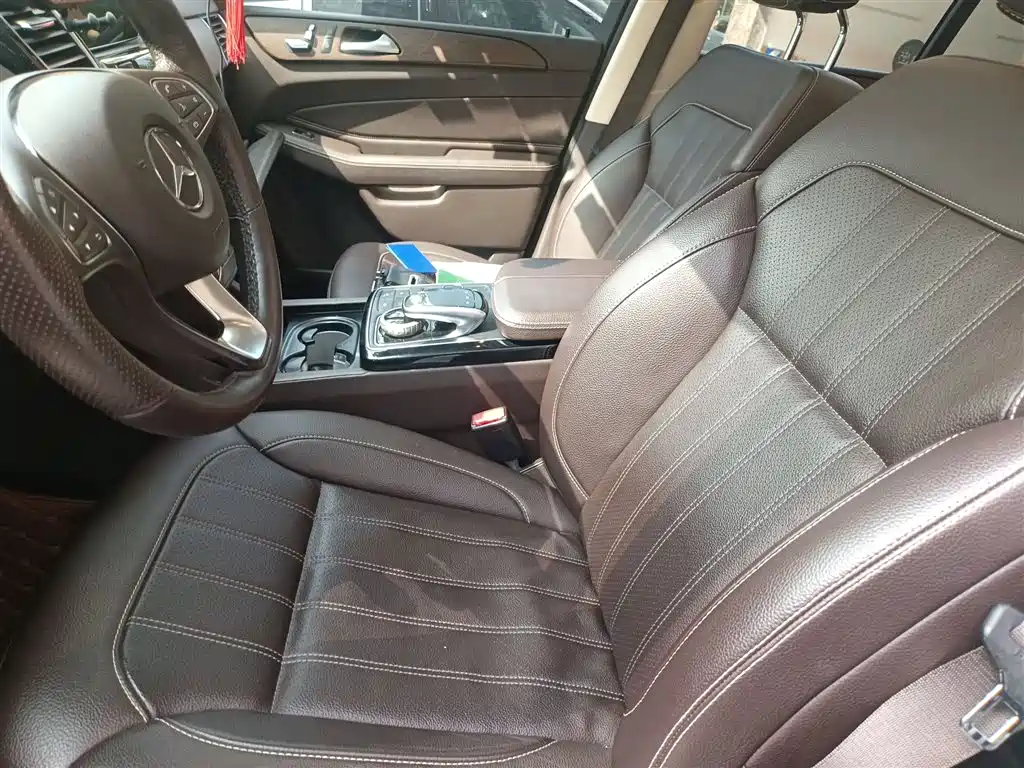 Mercedes-Benz GLE 2015 GLE 400 4MATIC фото 8