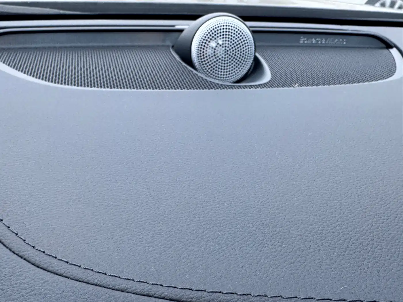 VOLVO S90 PLUG IN HYBRID