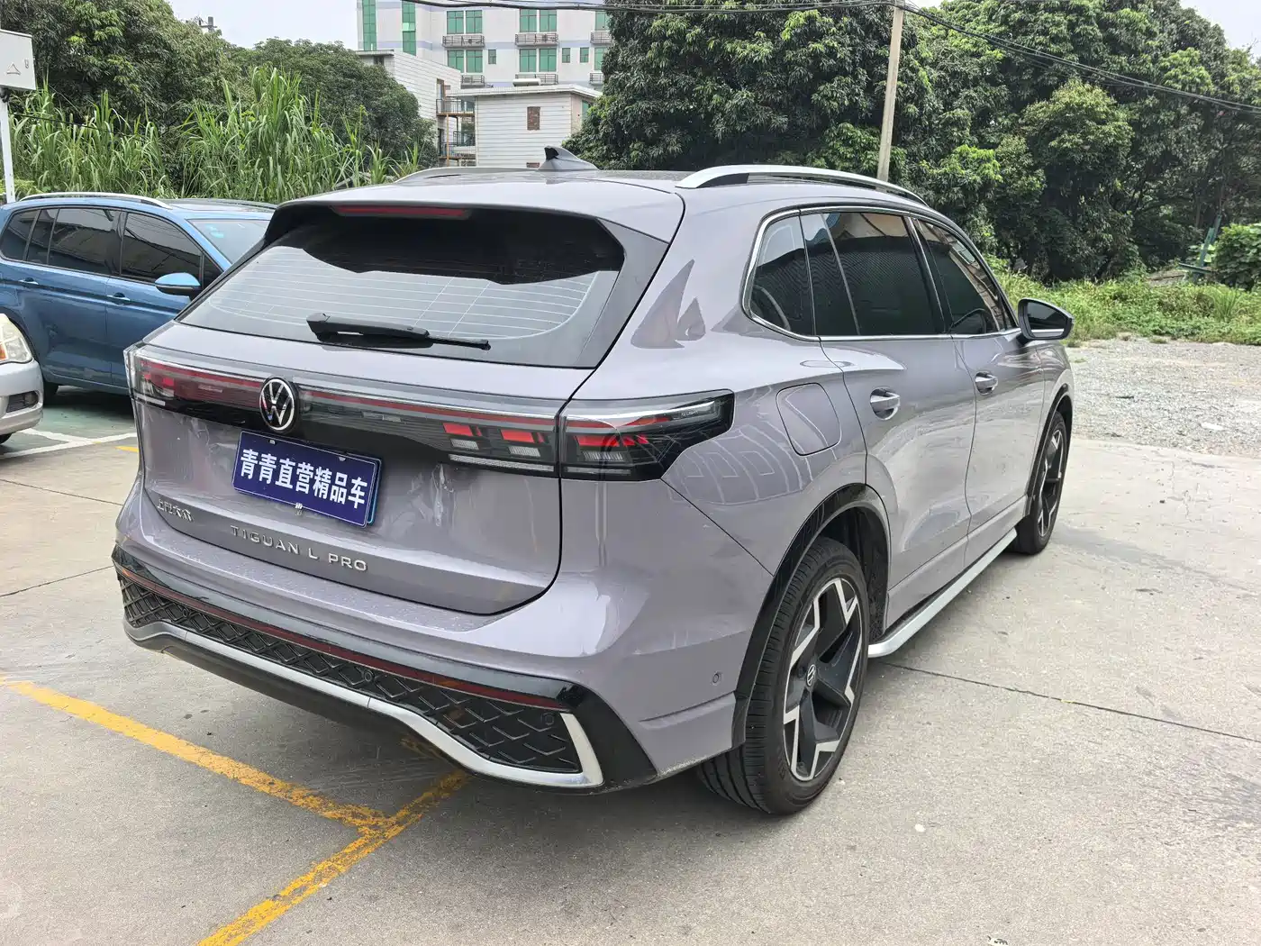 Фото 7 - Volkswagen Tiguan L
