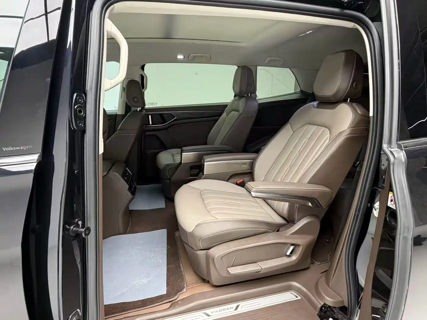 Volkswagen Viloran 2024 380TSI Prestige Edition фото 14