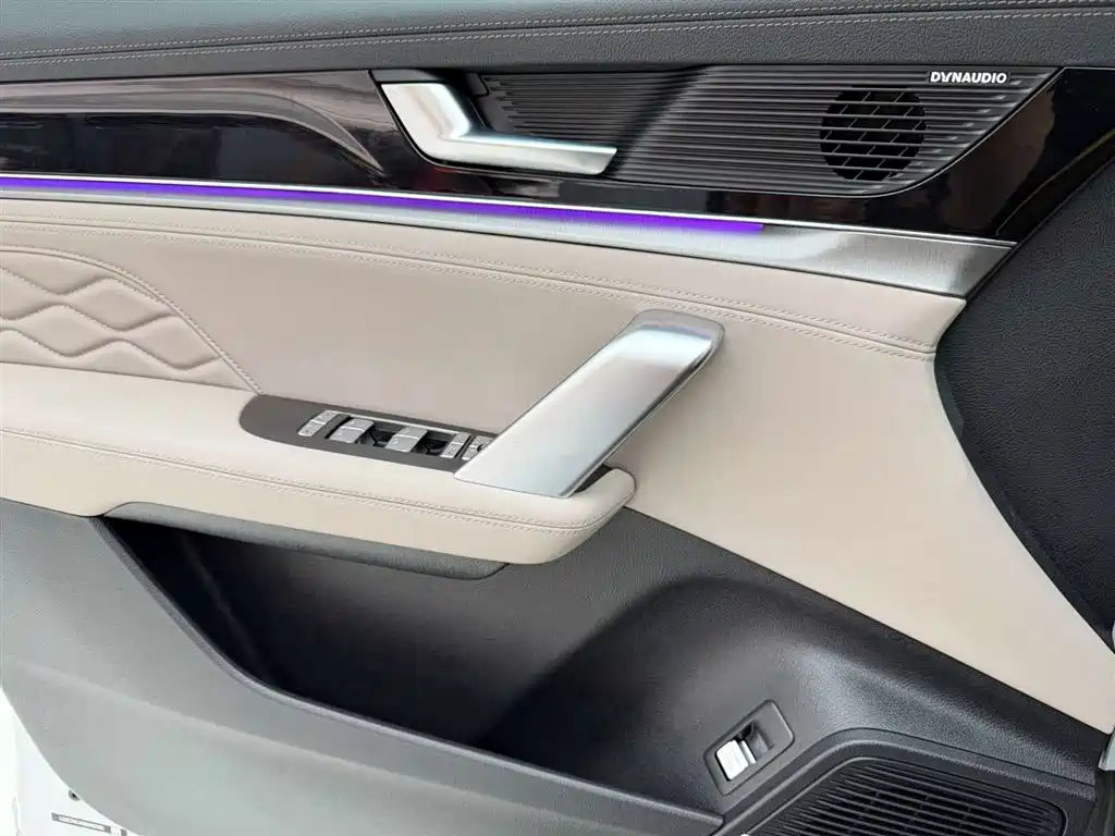 BYD Tang New Energy 2025 Smart Driving Edition DM-i 115KM Flagship фото 21