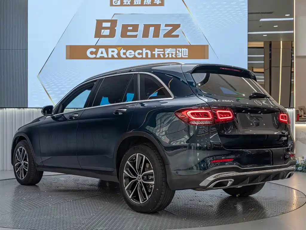 MERCEDES-BENZ GLC