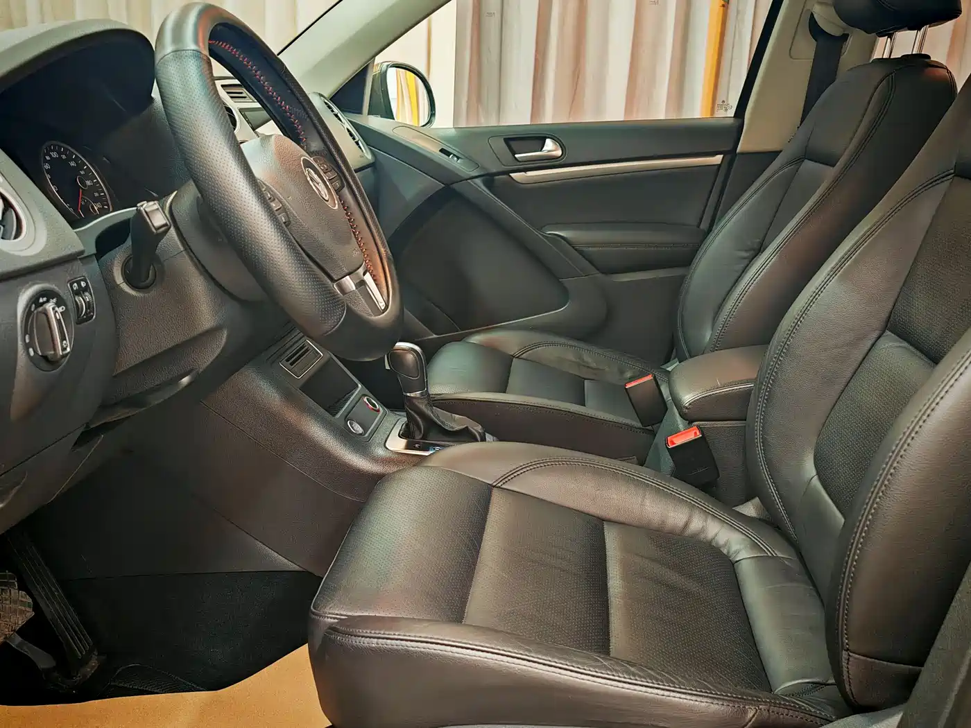 Volkswagen Tiguan 2015 1.8TSI Automatic 2WD Highline фото 8