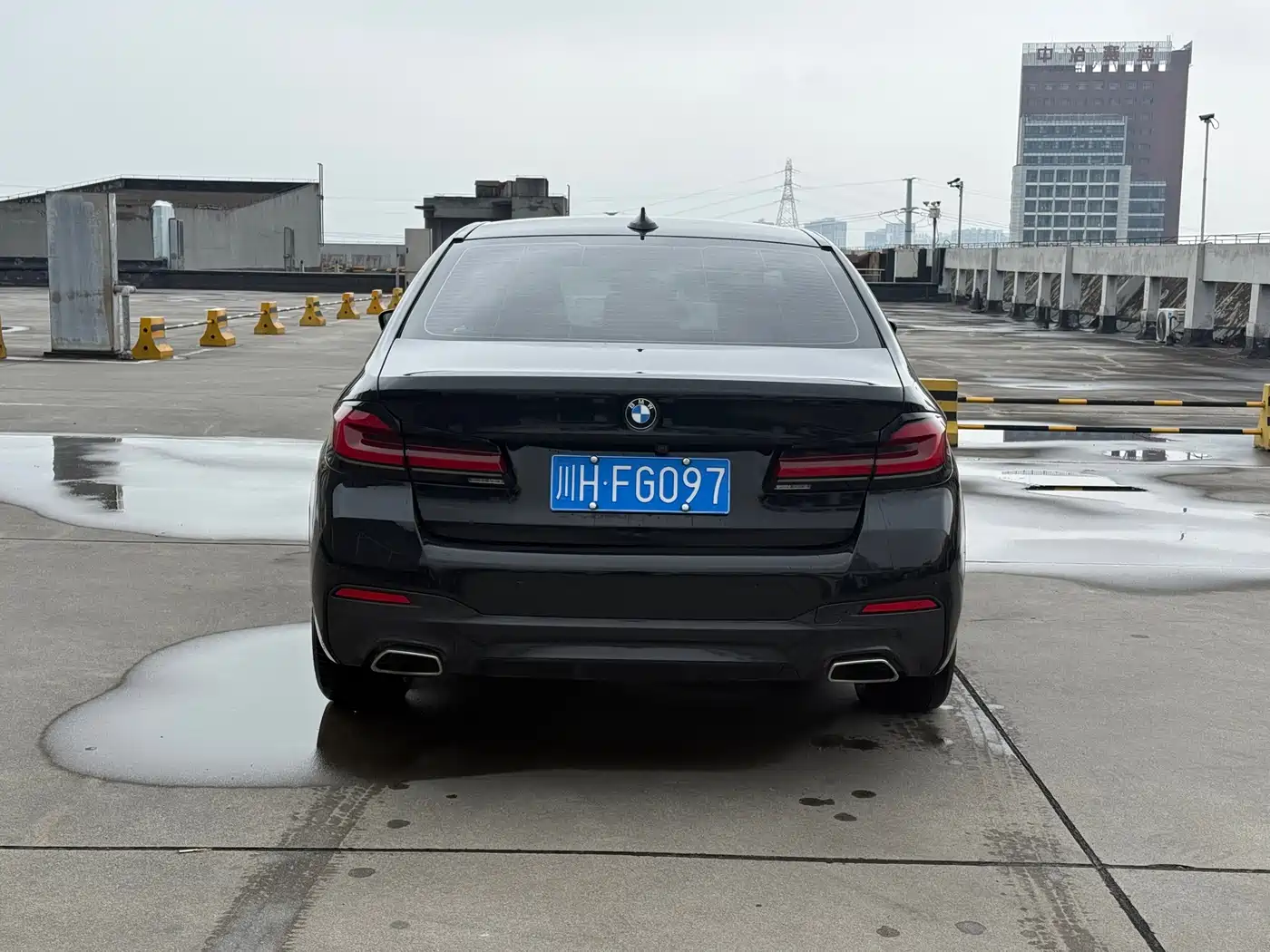 BMW 5 Series 2021 525Li M Sport Package фото 4