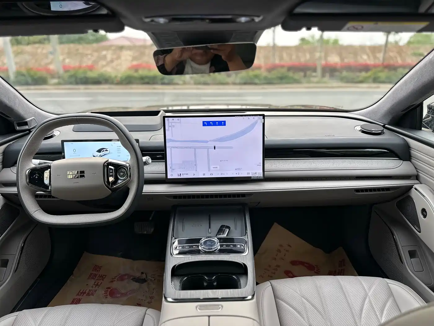 Geely Galaxy Galaxy Xingyao 8 2025 130km EM-P Starship Edition фото 9