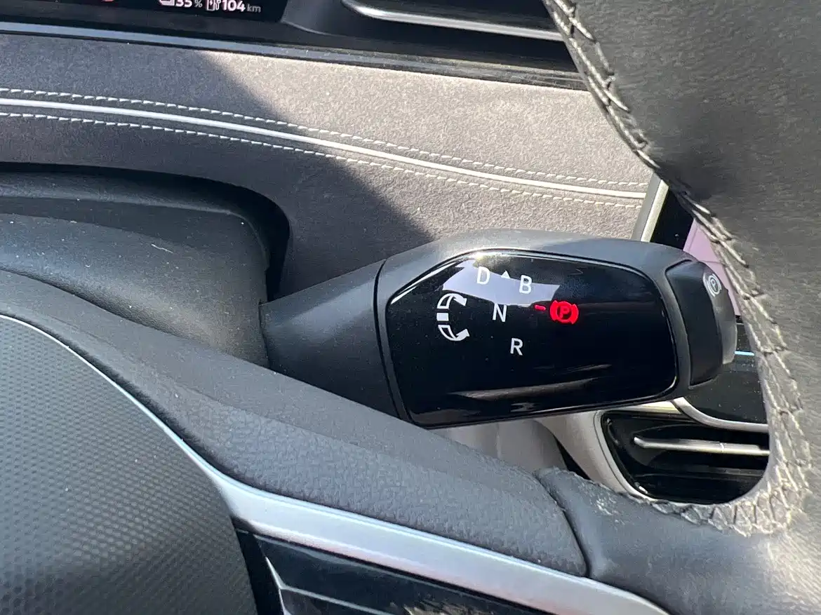 VOLKSWAGEN ID.7 VIZZION