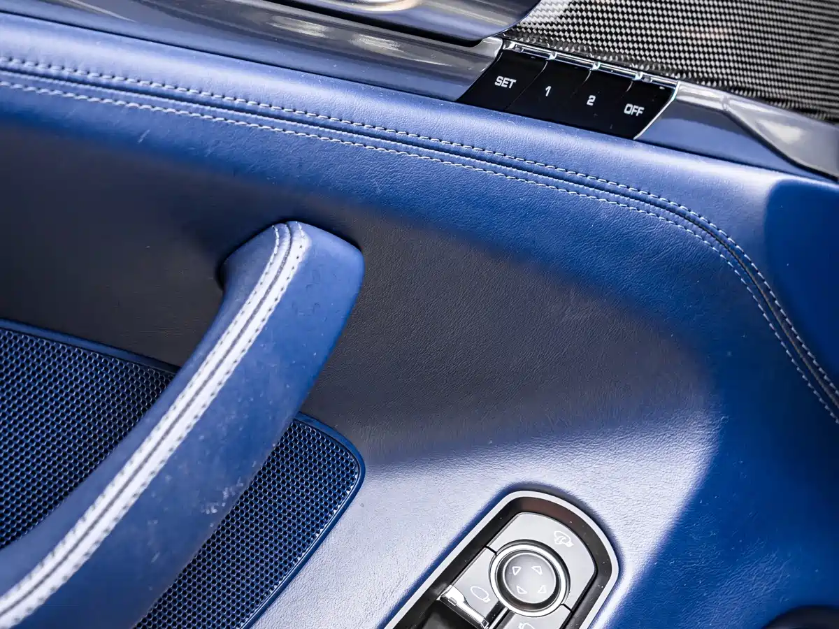 Photo 9 - Porsche Panamera