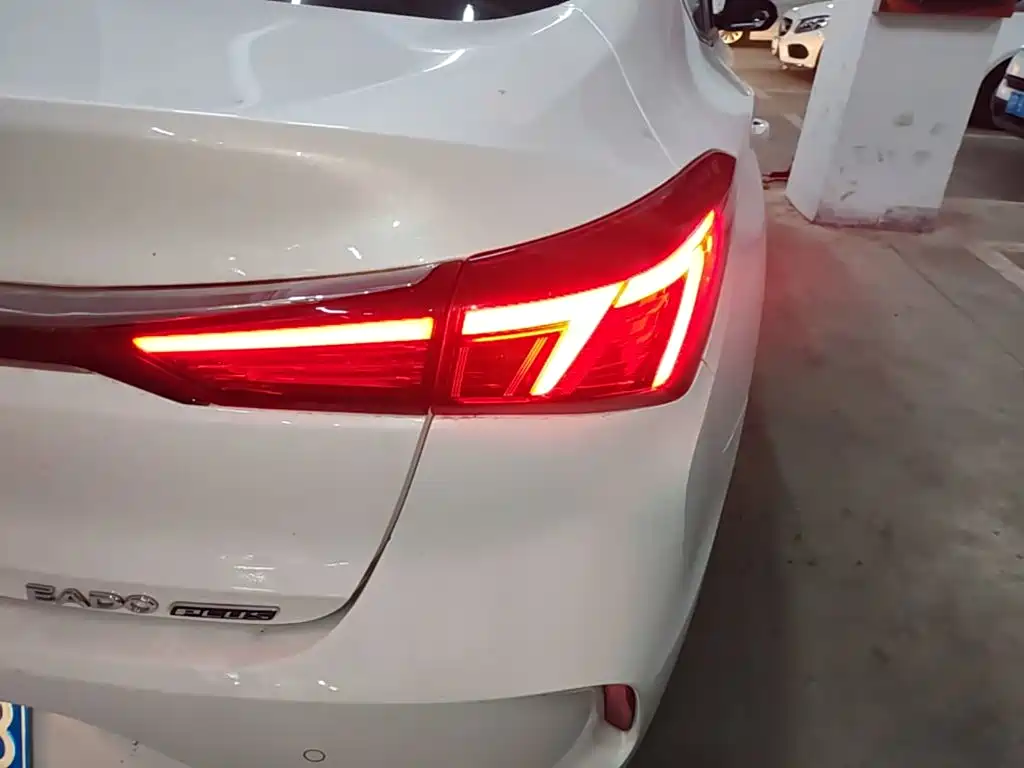 Changan Eado 2025 2025 Model PLUS 1.5L Manual Luxury Edition