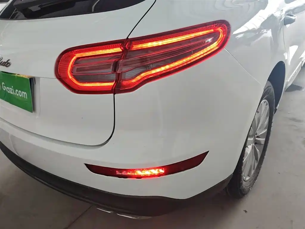Zotye SR9 2018 2017 2.0T Auto Ultimate Heart Edition