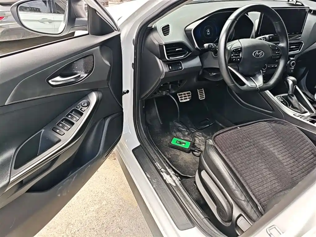 Hyundai Fista 2019 280TGDi Sport Edition China VI фото 16
